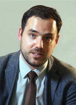 Prowadzący wykład - dr Marek Bugajski