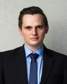 Prowadzący wykład - dr Mateusz Szmit